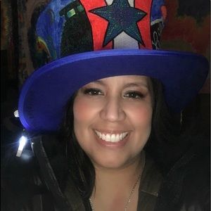 Meet your Posher, Karina